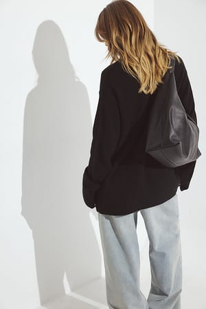 Image 2 of 6