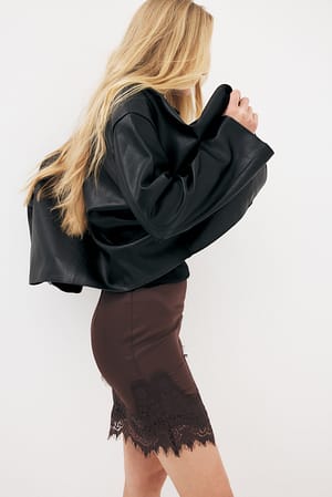 Image 4 of 8