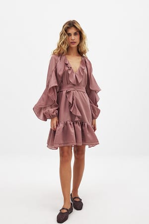 Pink langärmeliges Minikleid mit Rüschen