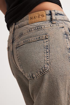 Image 4 of 6