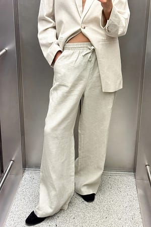 Beige Bukse i lin med elastisk liv