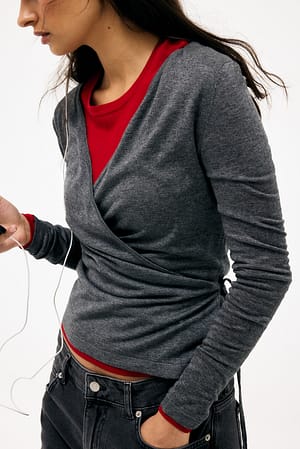 Grey Melange Top de punto de mezcla de merino con diseño superpuesto
