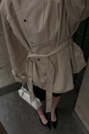 Beige Big Shoulder Pads Short Trenchcoat