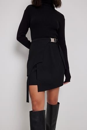 Black Asymmetrischer Schnallendetail Minirock