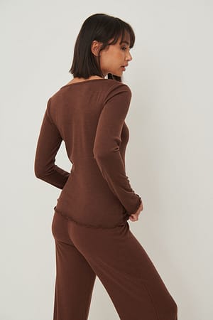 Image 3 of 4