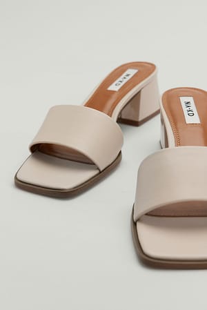 Light Beige Basic muiltjes met blokhakken