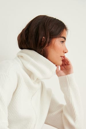 Offwhite Cardigan tricoté avec grand col zippé