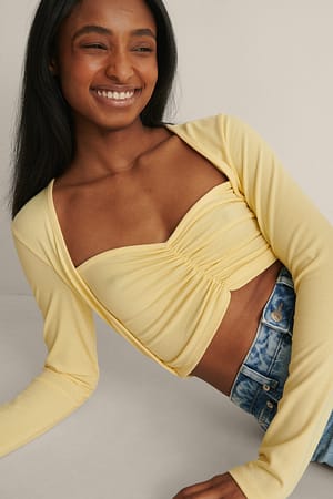 Light Yellow Resirkulert bolerotopp med detaljer