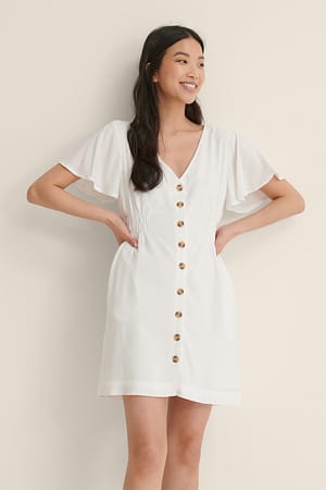 White Minilengde Kjole Med Knapper