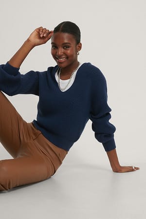 Navy Pull Court En Tricot À Col En V Profond