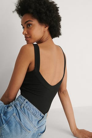 Black Deep Back Detail Body