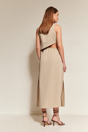 Image 2 of 4