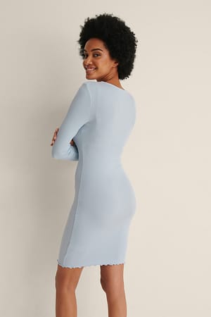 Image 2 of 4