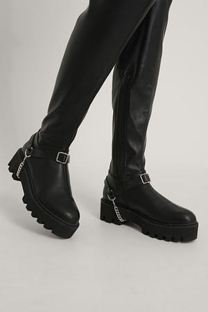 Silver/Black Ankelboots Med Kedjedetalj