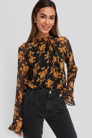 Black/Flower Print Flower Printed Shirred Blouse