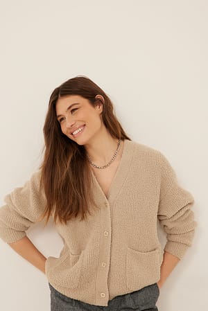 Beige Fluffy gebreide vest met zak