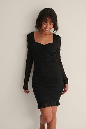 Black Jurk Met Ruches En Lange Mouwen
