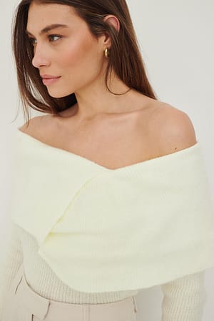 Offwhite Wickel-Strickpullover