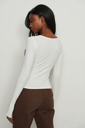 Image 2 of 4