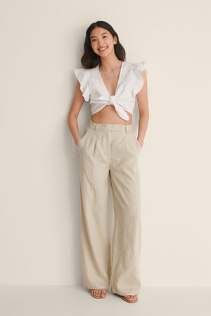 White Blouse Met Ruches Aan De Voorkant