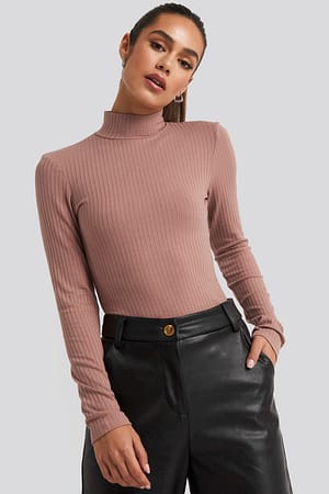 Dusty Dark Pink Langärmeliges Geripptes Polo-Top