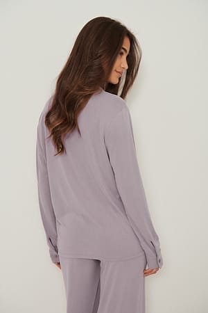 Image 2 of 4