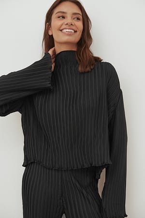 Black Plisse shirt