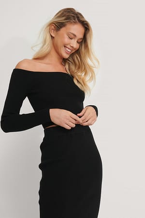 Black Haut En Tricot À Épaules Dénudées