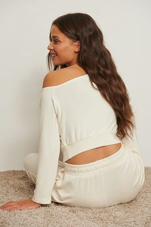 Image 2 of 5