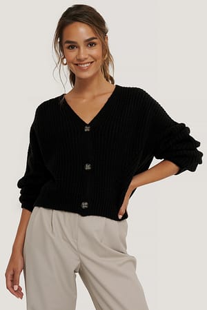 Black Übergroße kurze Strickjacke