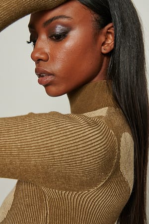 Image 4 of 4