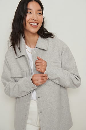 Light Grey Gerecycleerd overshirt met drukknopen