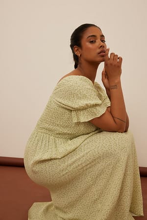 Daisy Duke Puff Sleeve Midi Dress