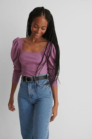 Purple Top met vierkante halslijn en pofmouwen