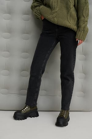 Image 3 of 6