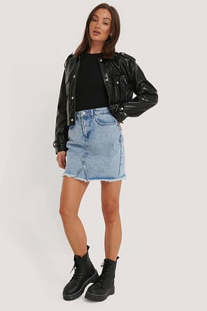 Mid Blue Denimkjol Med Rå Kant