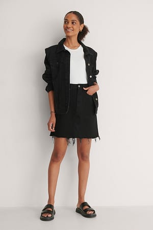 Black Denim minikjol med rå kant