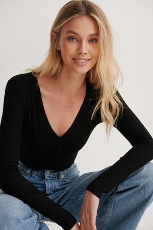 Image 4 of 5