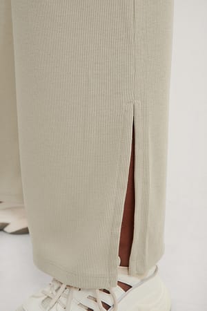 Image 4 of 4