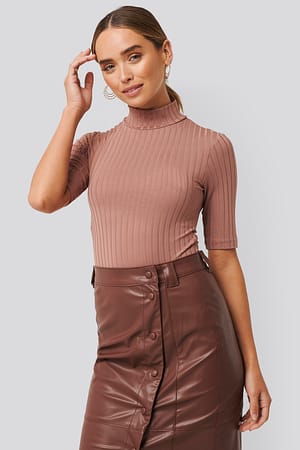 Dusty Dark Pink Ribbed High Neck Body
