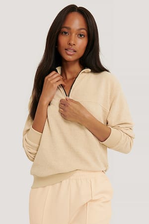 Beige Ribbet Jaquard-Genser
