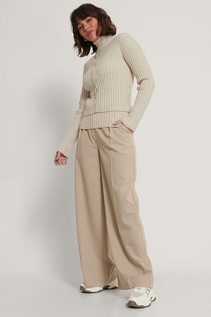 Light Beige Gerippte Strickweste