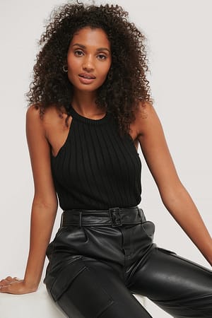 Black Geripptes Strick-Singlet