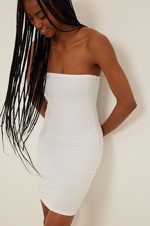 White geripptes Minikleid