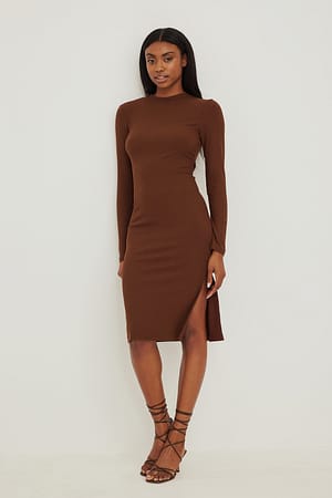 Brown Organisches Ripp-Minikleid mit Schlitz-Detail