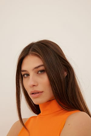 Image 4 of 4