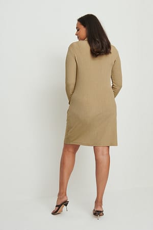 Image 2 of 5