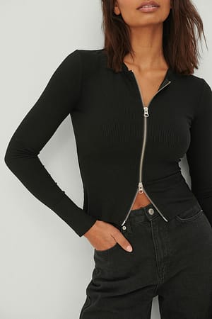 Image 4 of 4