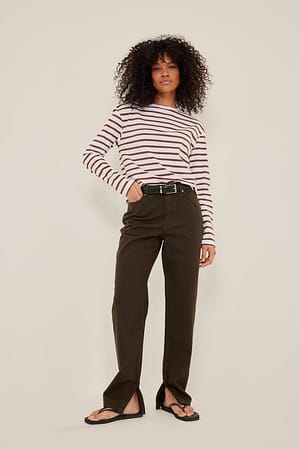 Brown Jean fendu sur le côté biologiques