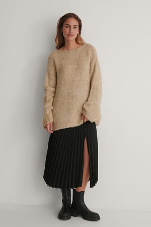 Black Side Slit Pleated Skirt